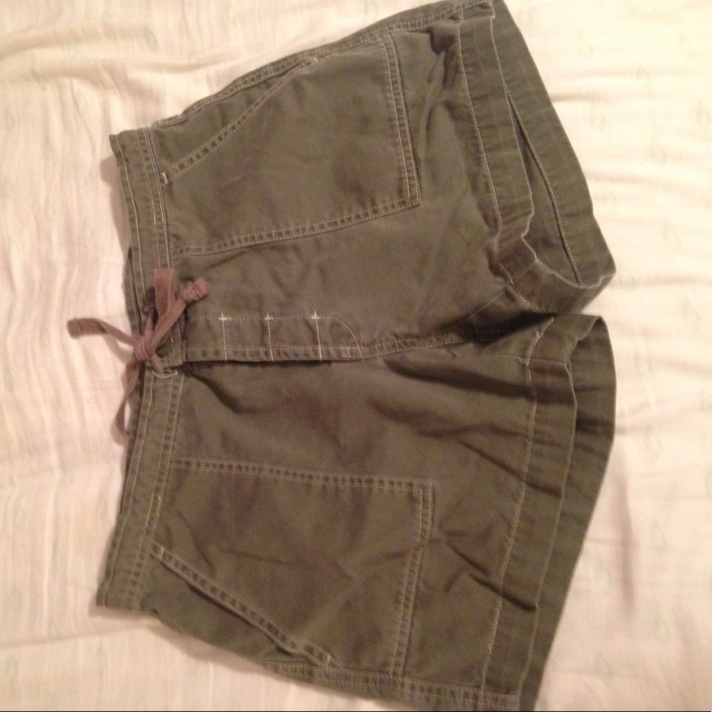 High waisted army green shorts
