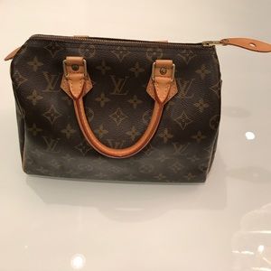 Louis Vuitton Speedy 25