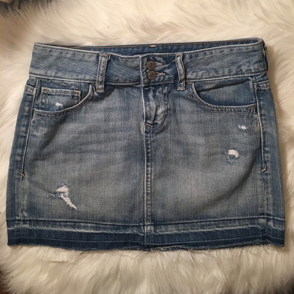 Old Navy Dresses & Skirts - Distressed Denim Mini Skirt Size 0