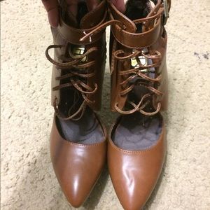 Tan heels