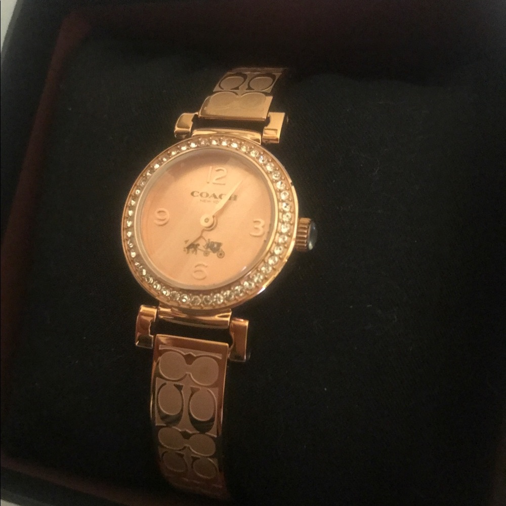 COACH NWOT Rosegold Watch!
