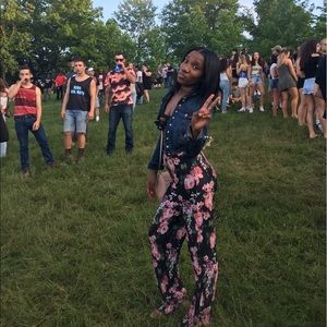 Meet your Posher, Veronica