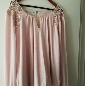 XXL light pink blouse