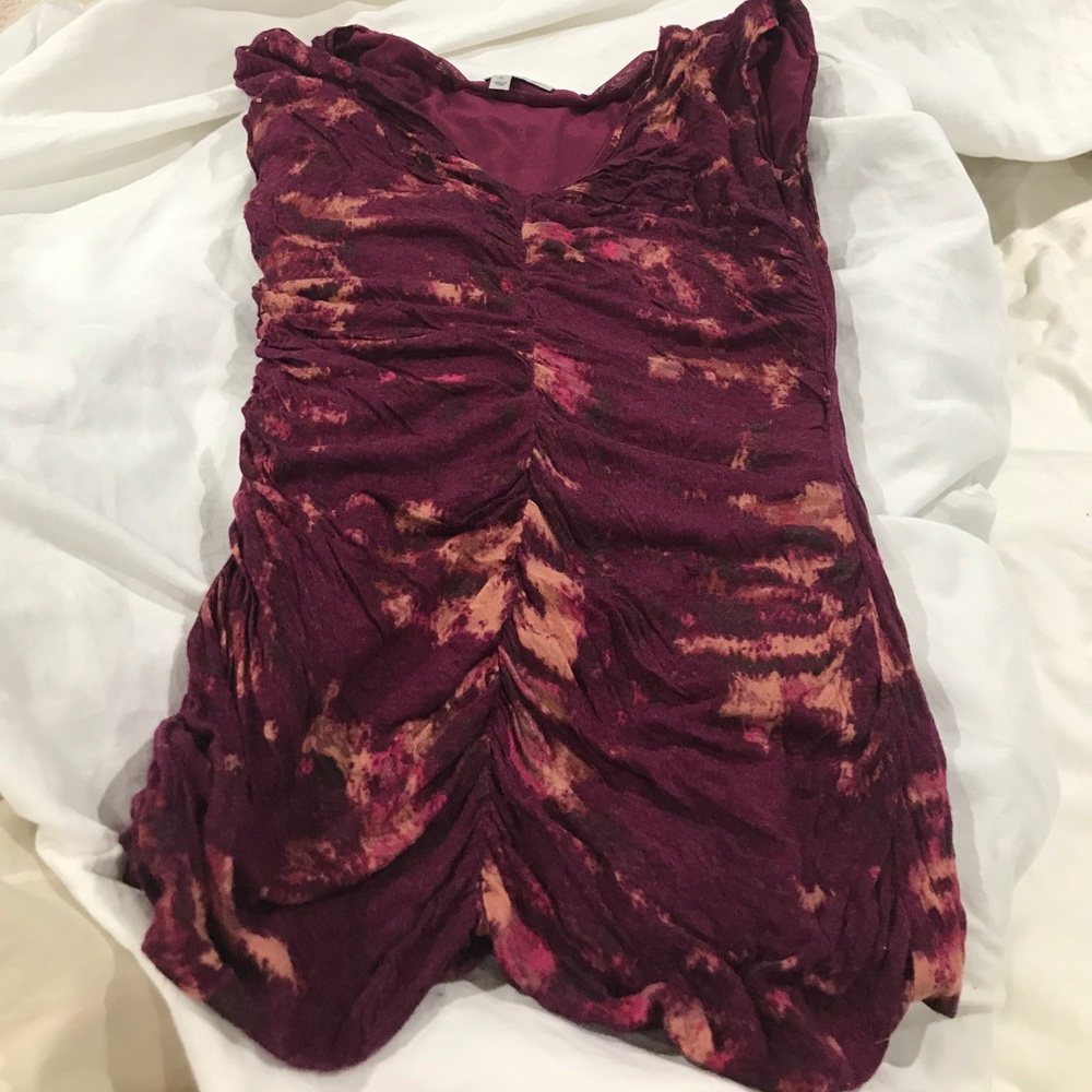 Like new sleeveless shell/shirt