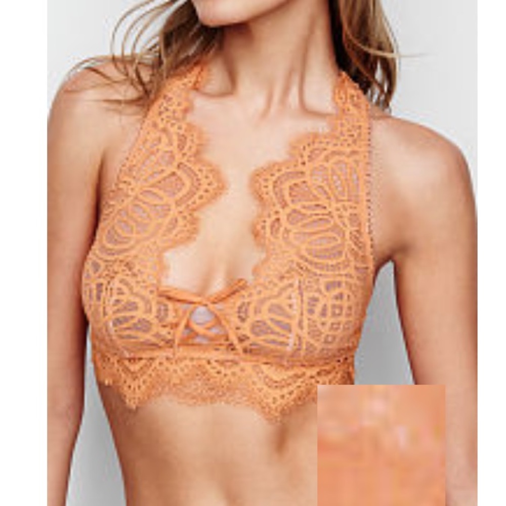 HOST PICK 12/26✨NWT- VS Laced Up Bralette ✨