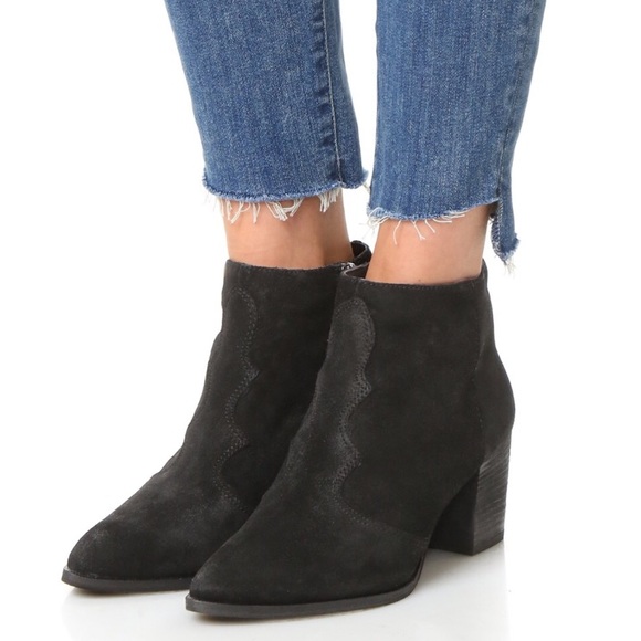 Dolce Vita Shoes - Dolce Vita • Black suede ankle booties