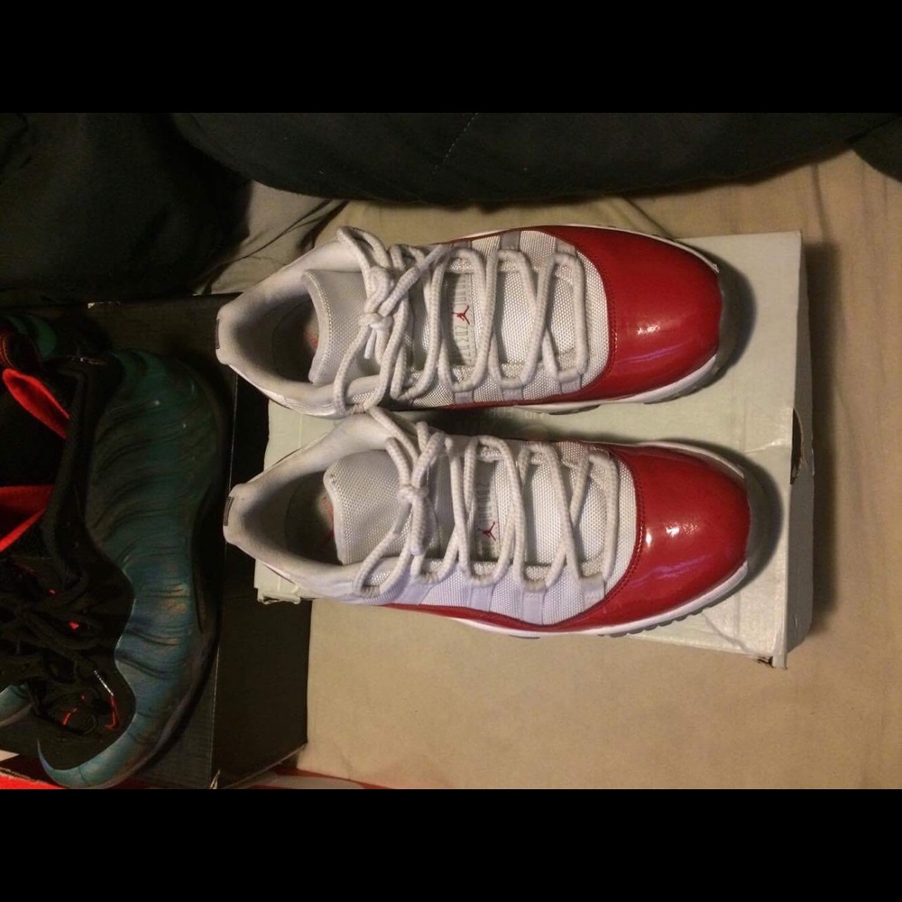 Cherry 11's size 10 I also have 5 more 9,9.5,10,11