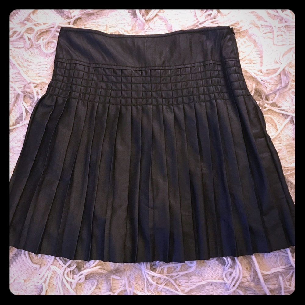 NWT MSSP size 2  - faux leather black