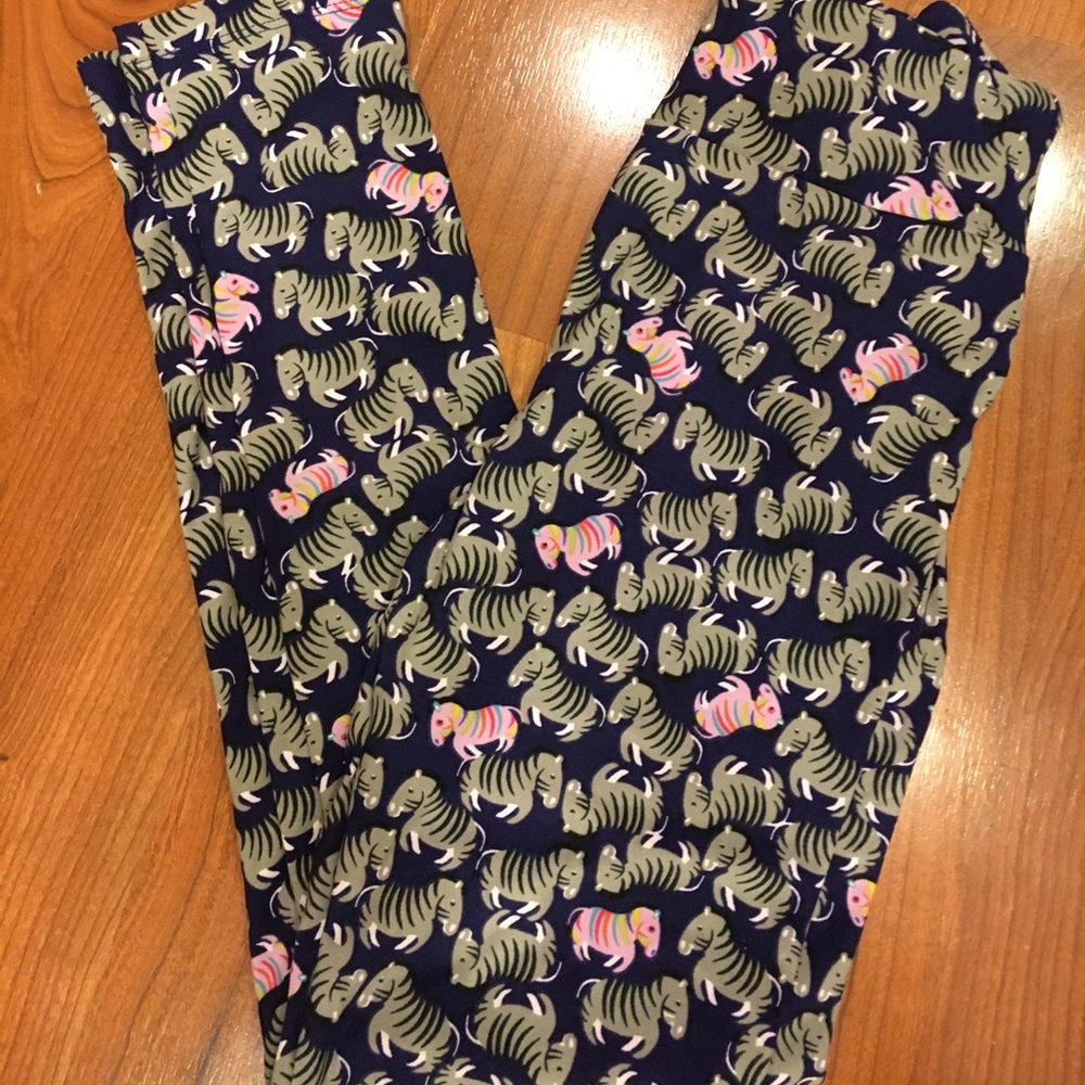 NEW! Lularoe OS Leggings Zebra & Rainbow Print