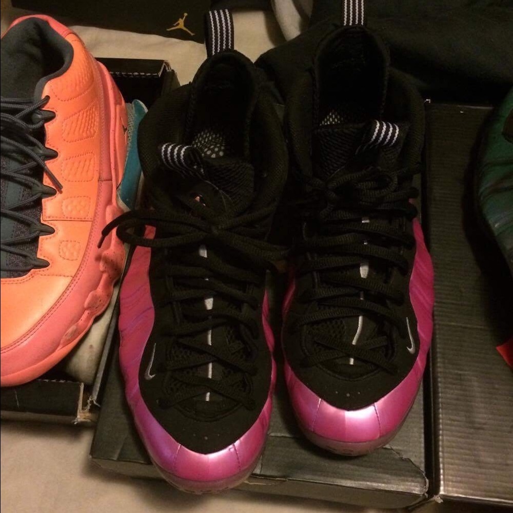 Ds brand new pink foams size 10.5 I also have 9-11