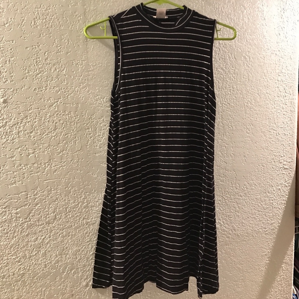 High neck sleeveless dress