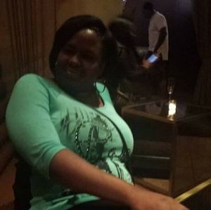 Meet your Posher, Demetrice