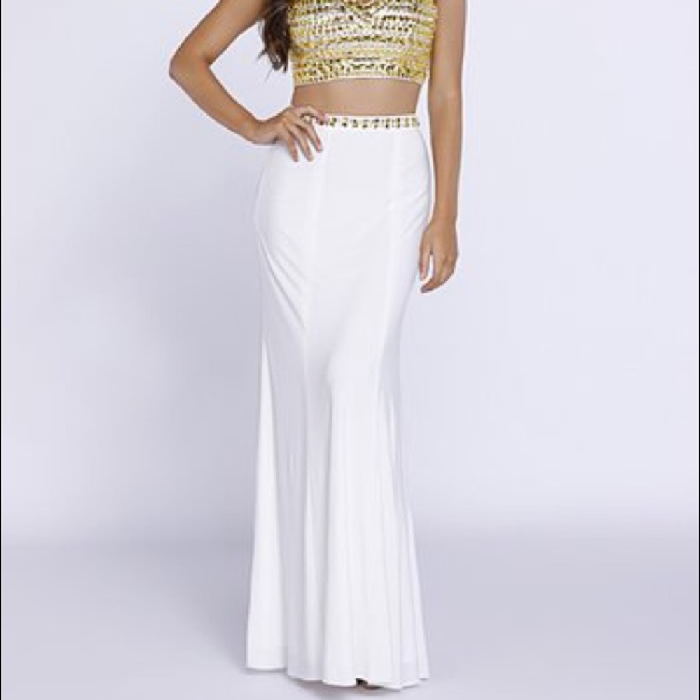 Ivory Maxi Skirt & Embellished Rhine stoneCrop Top - Picture 2 of 4