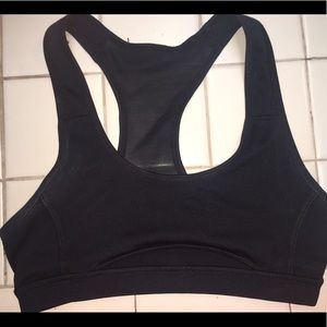 Black sports bra