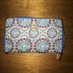 Tory Burch wallet