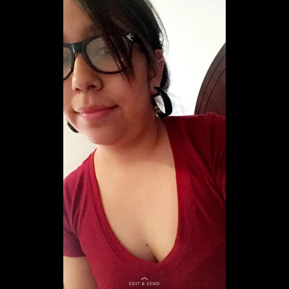 Meet your Posher, Reyna