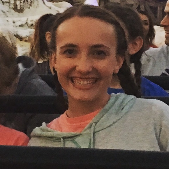 Meet your Posher, Tracey - Picture 1 of 1