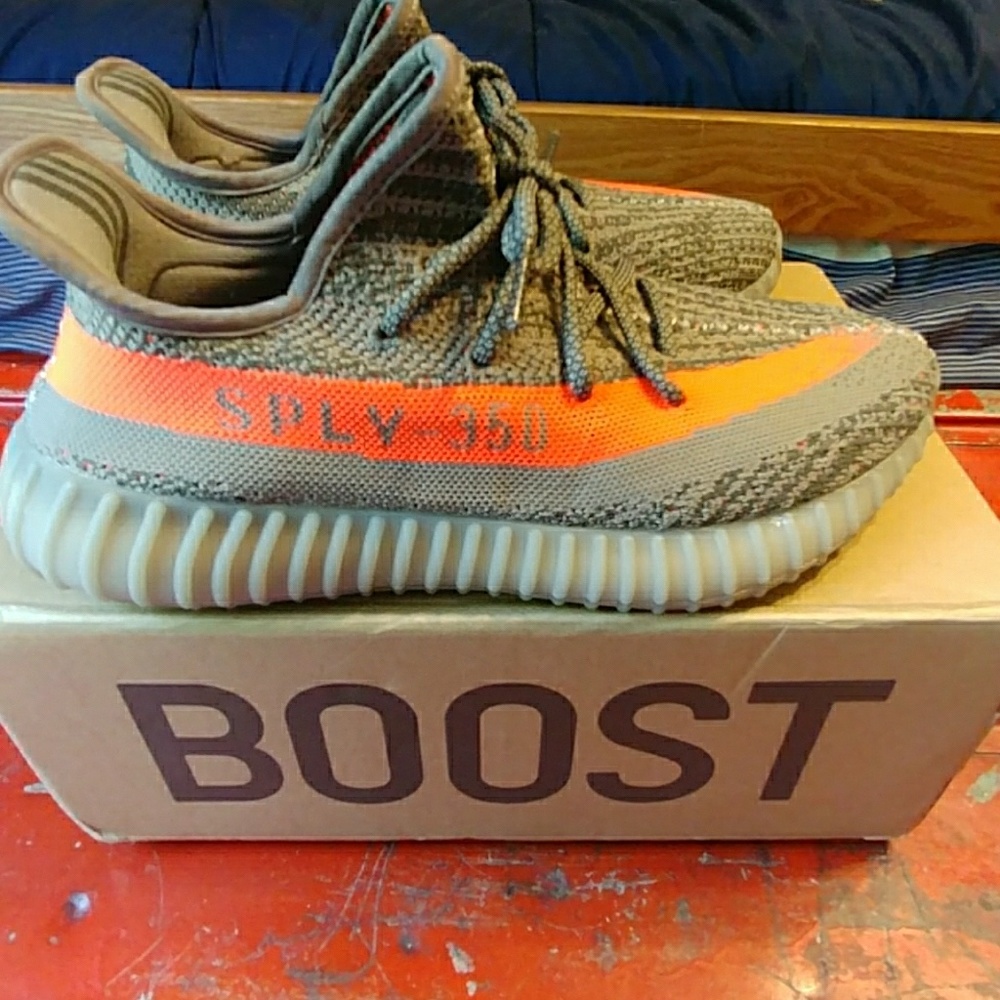 Adidas Yeezy v2 belugas