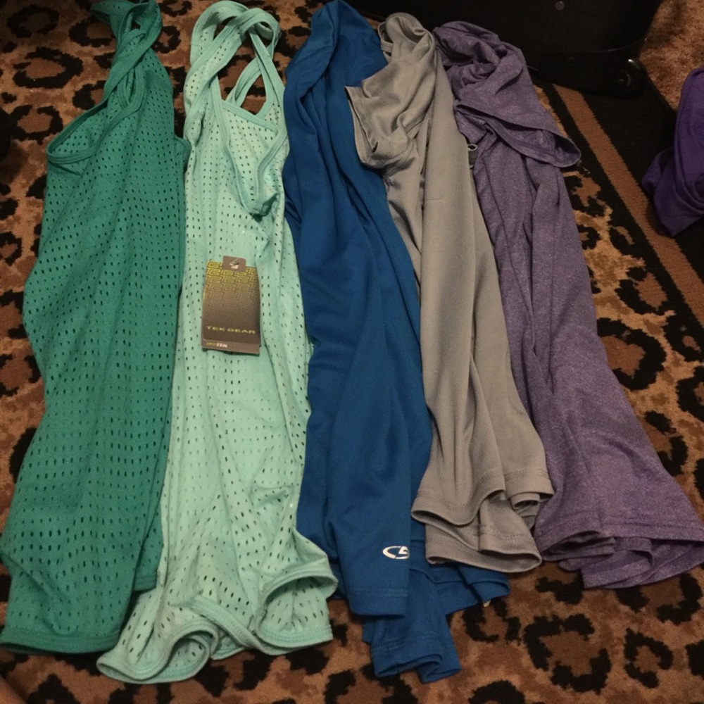 Workout tops