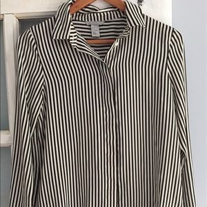 H&M stripped button up shirt.