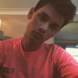 Meet your Posher, Aaron