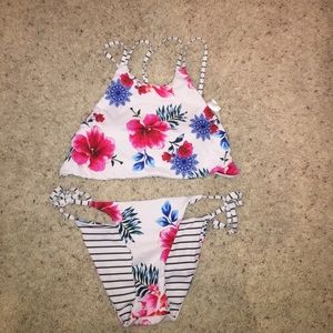 Two piece reversible floral/ striped bikini!