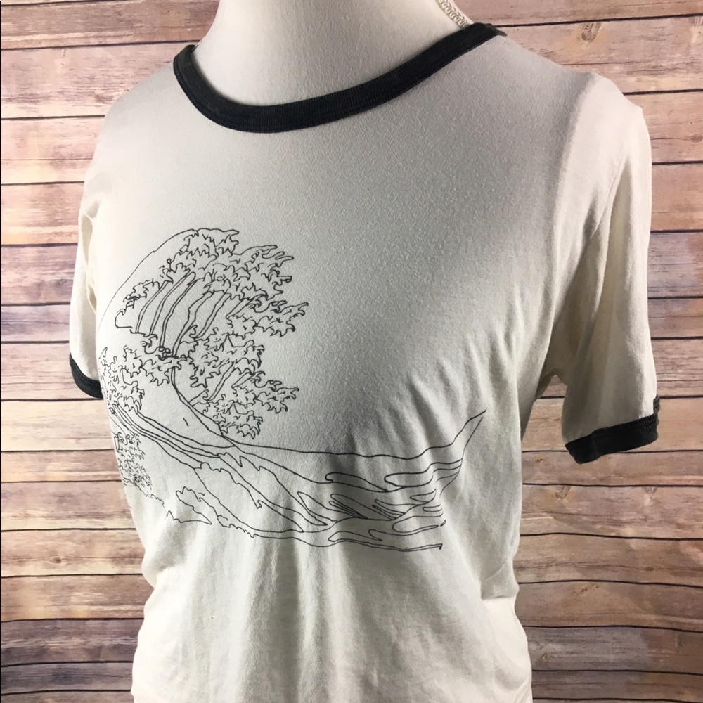 brandy melville ocean wave ringer tee