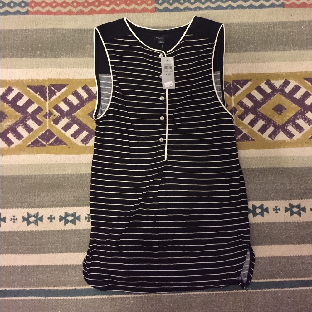 Petite XSP sleeveless blouse NWT