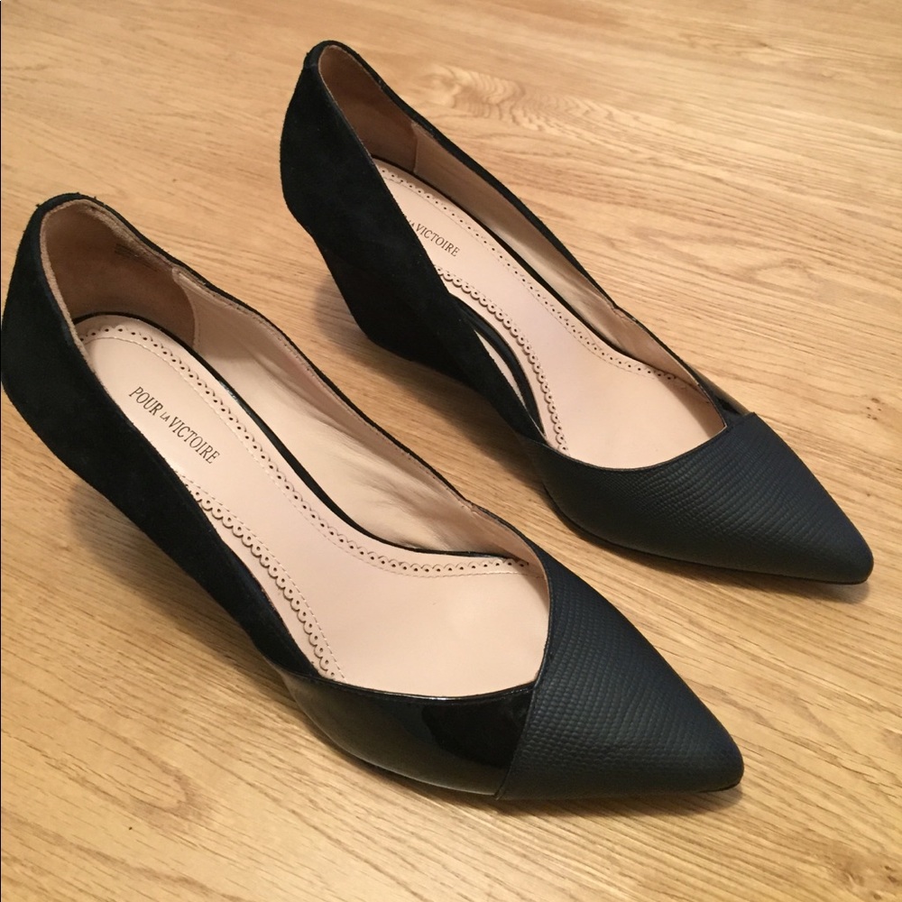 Pour La Victoire Minna Pointed Wedge