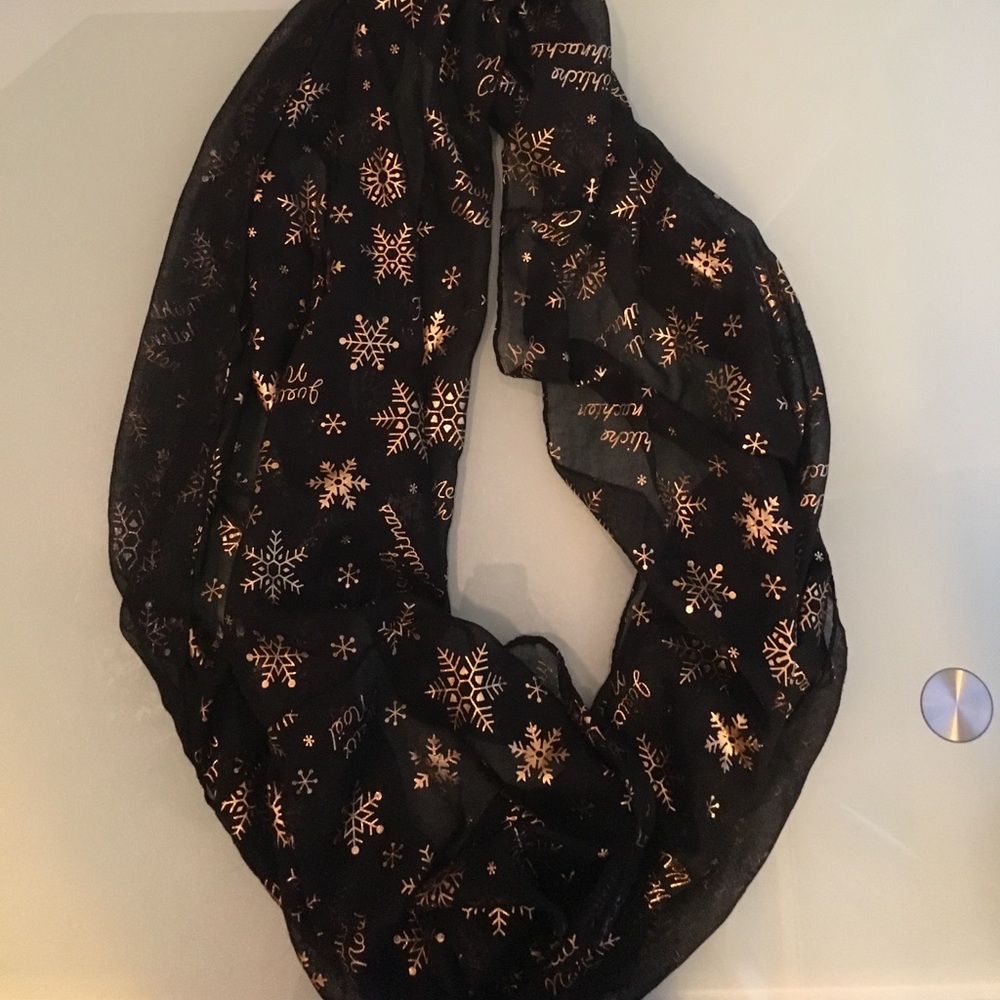 Black and gold snowflake infinity scarf