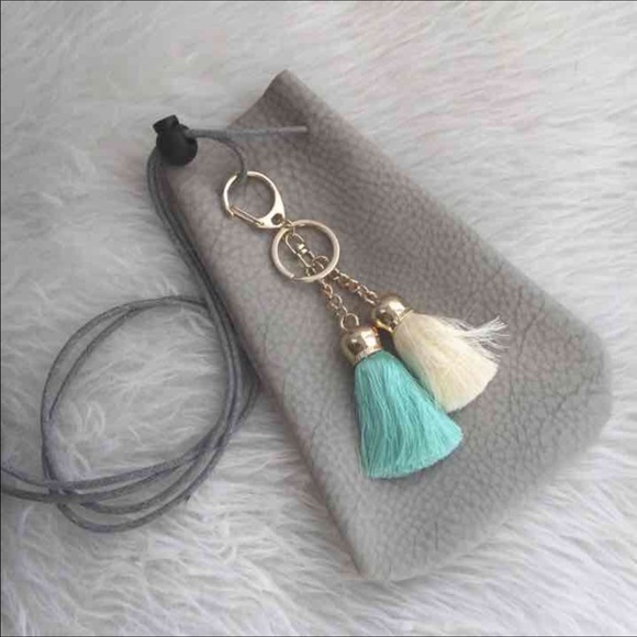 Leather drawstring crossbody pouch - Picture 1 of 4