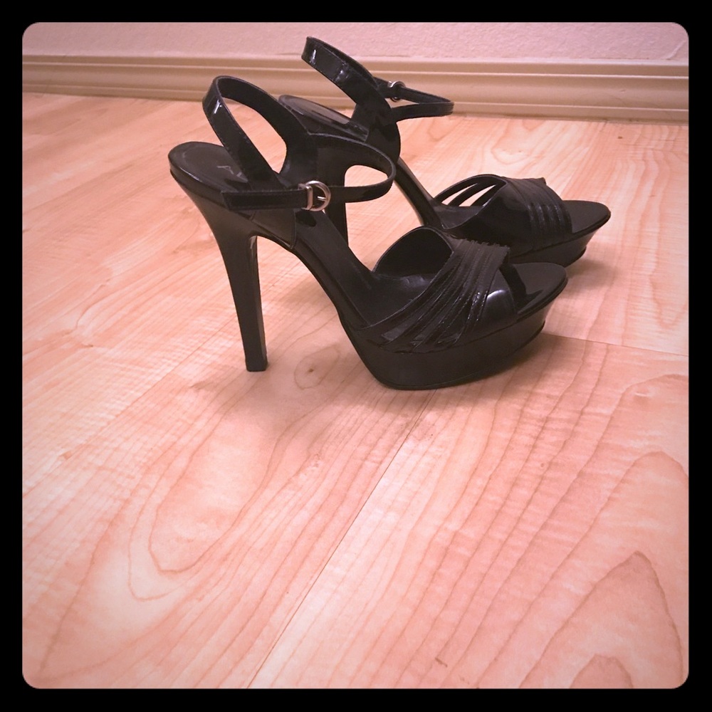 Black aldo heels never worn 👠