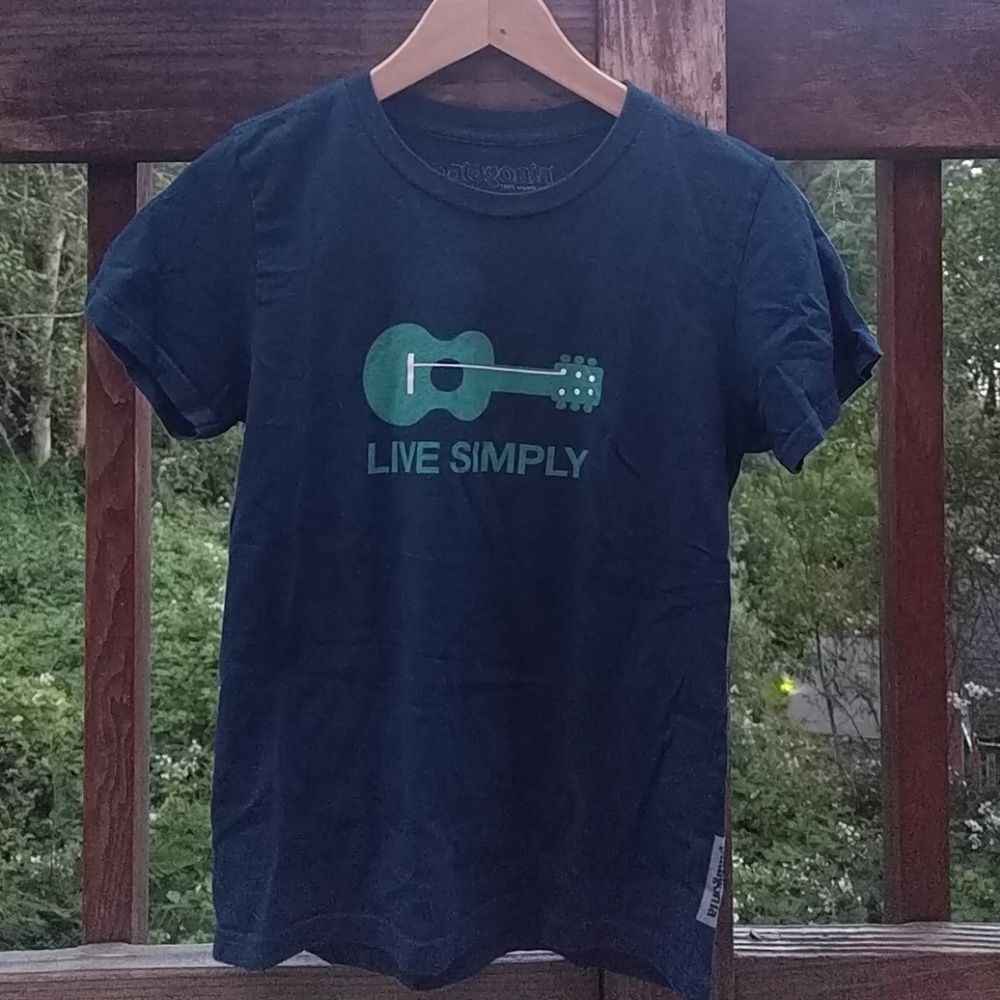 Patagonia s shirt live simply