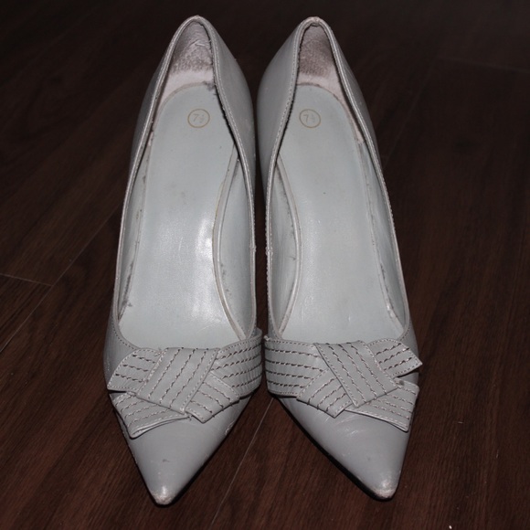 Gray Pointed Toe Pumps - Picture 1 of 4