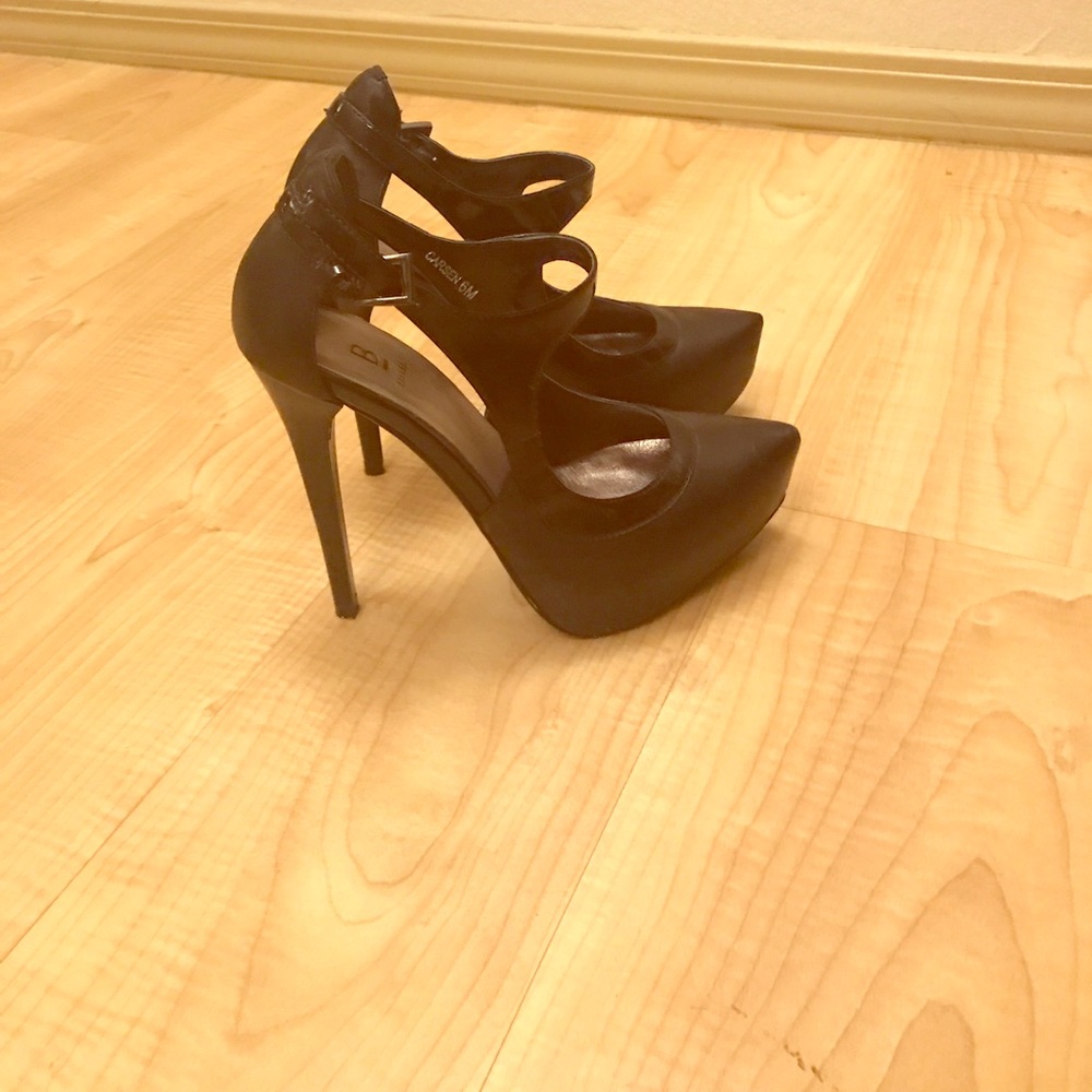 Black bakers heels 👠 worn one time