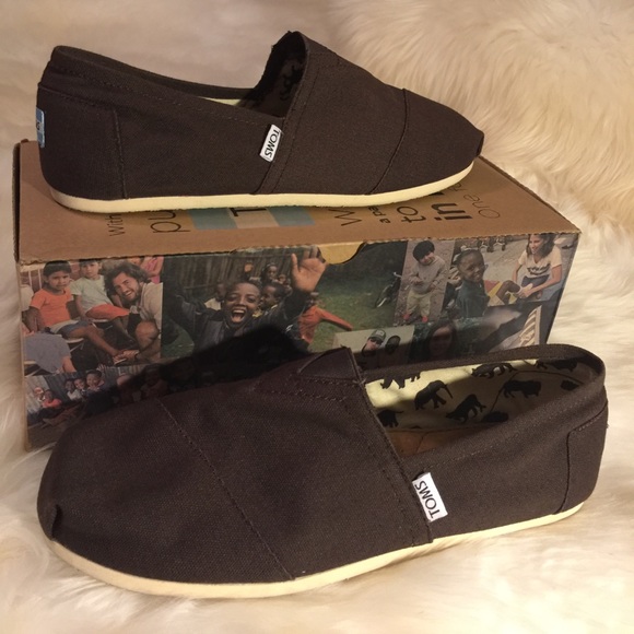 toms classic canvas mens