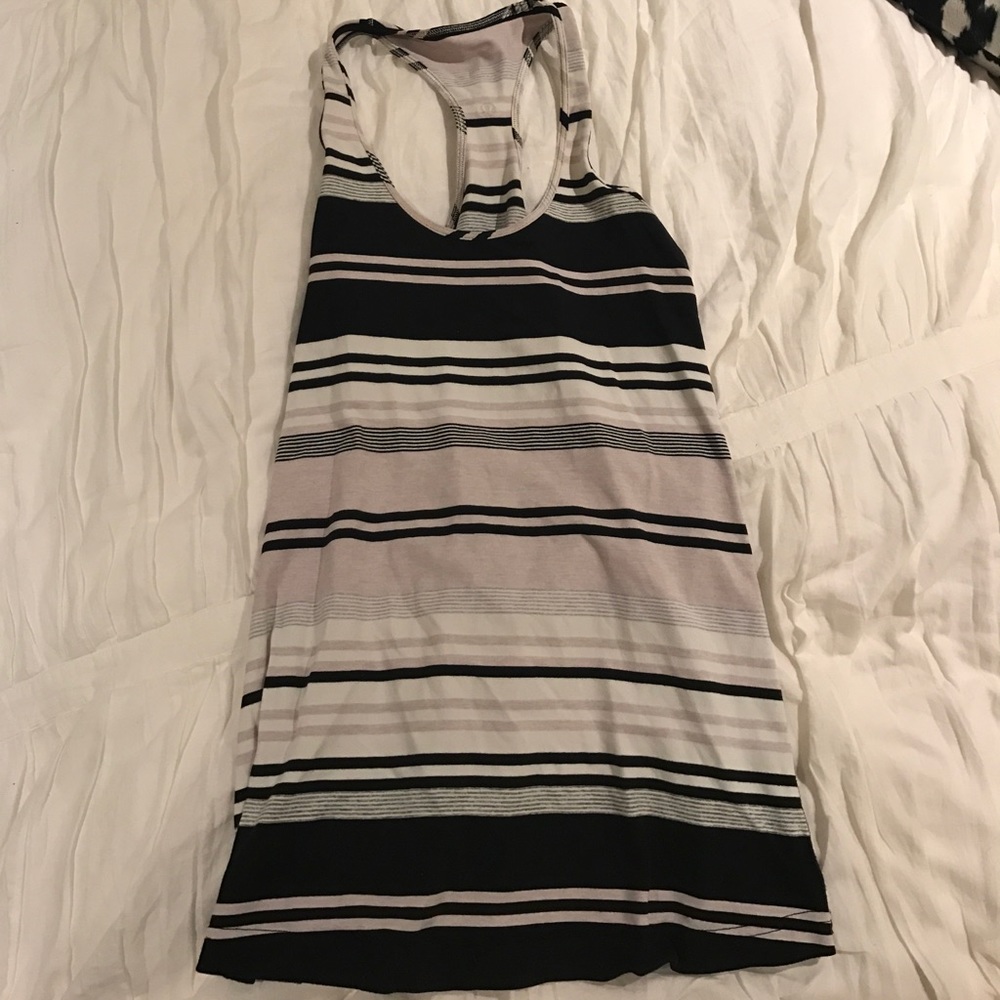 Lululemon tank top