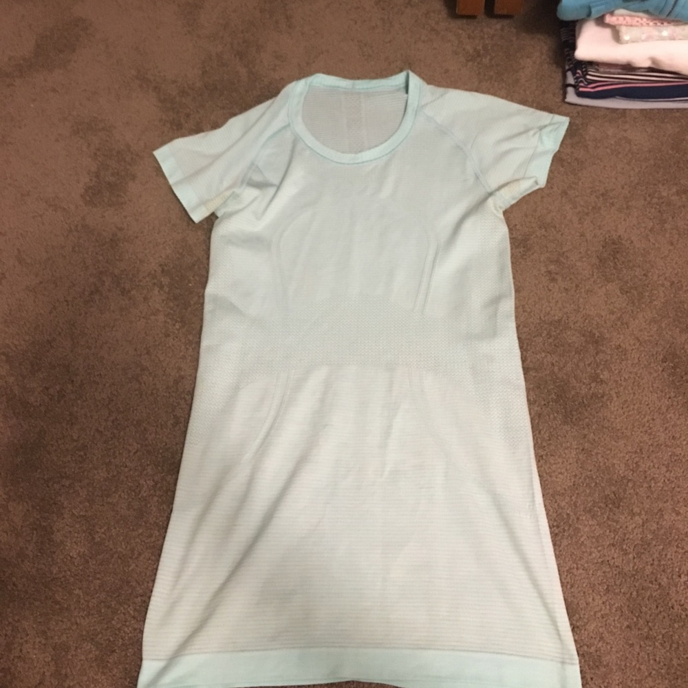 Lululemon shirt