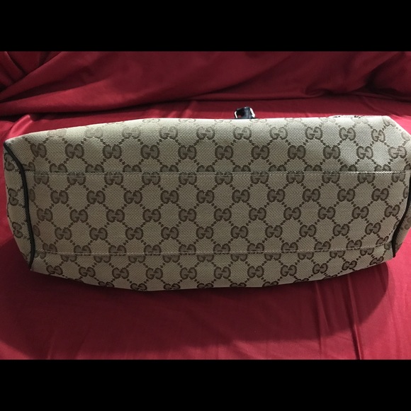 Gucci "Sukey" Medium Tote - Picture 6 of 8