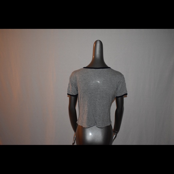 Sporty crop top - Picture 2 of 2