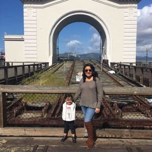 Meet your Posher, Alejandra