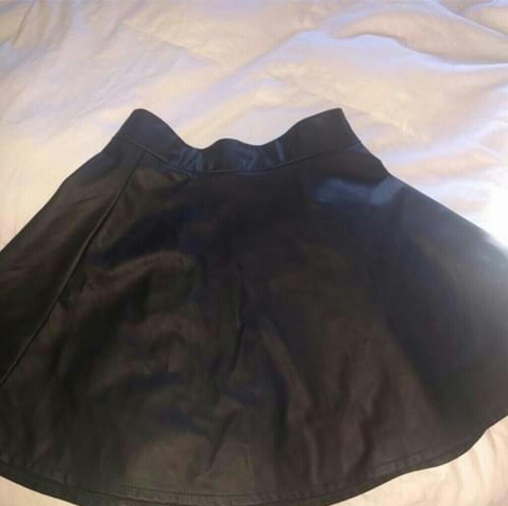 Black leather short skirt
