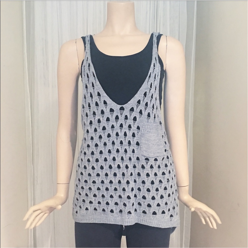 Lace knitted gray tank