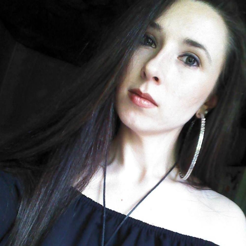 Meet your Posher, Becky