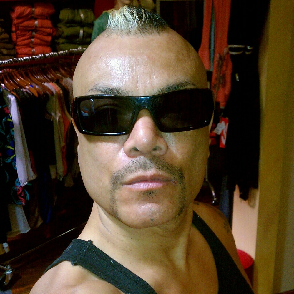 Meet your Posher, Eddie