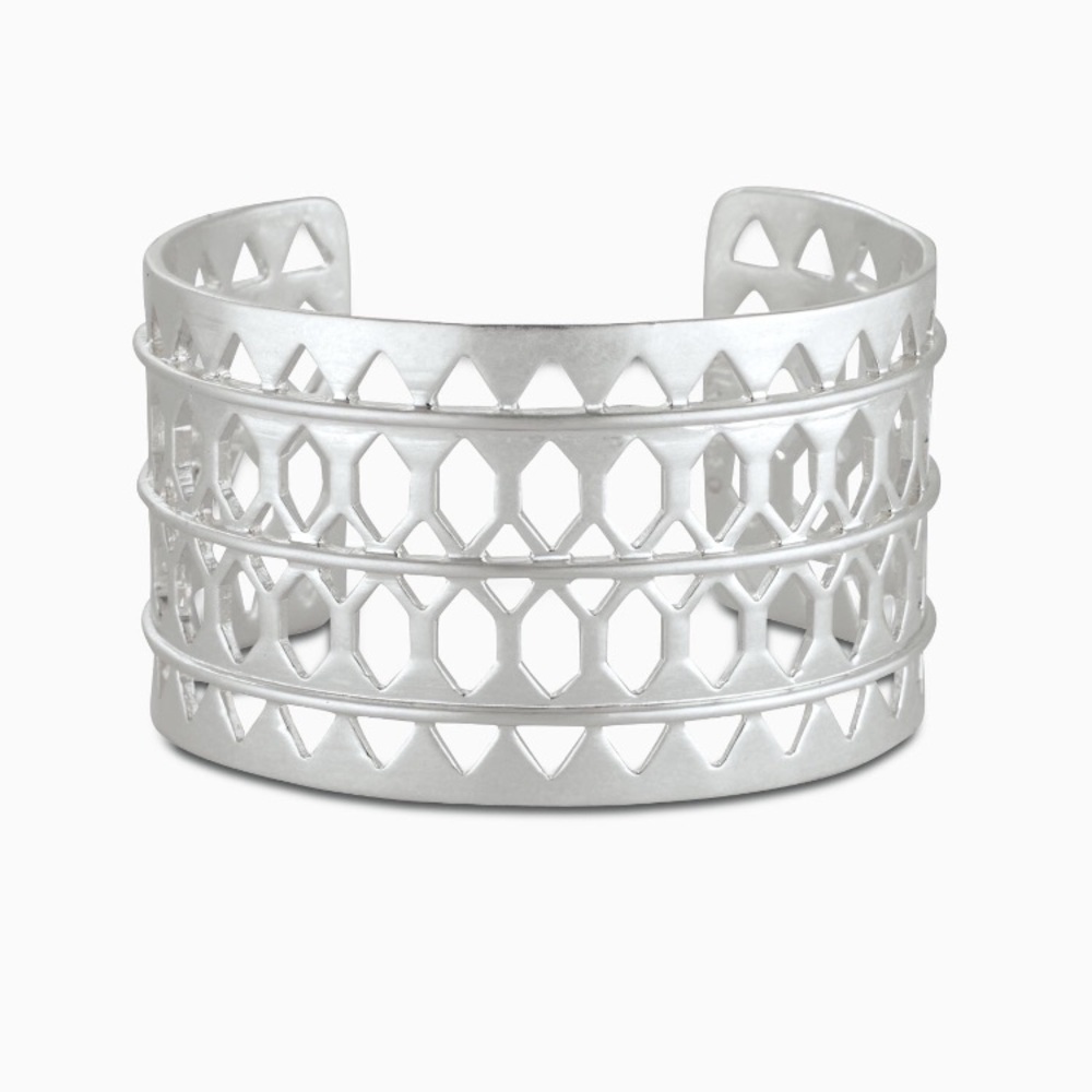 SOLD Stella & Dot Plait Cuff