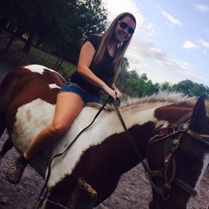 Meet your Posher, Whitney