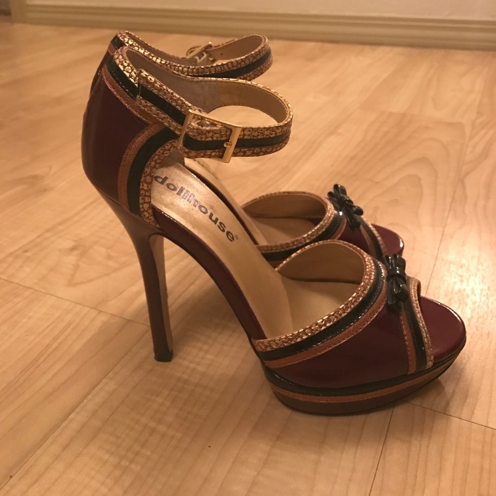 Adorable dollhouse heels 👠