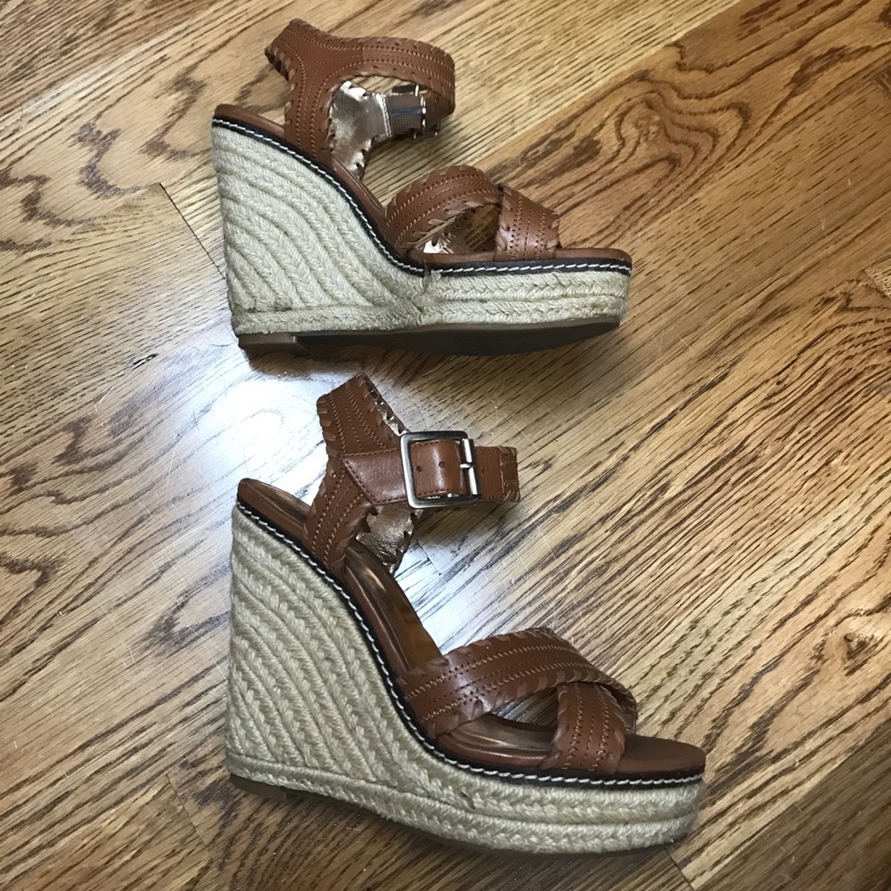 Reba shoe