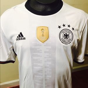 Adidas Men's Large Deutscher Soccer Tshirt,